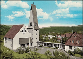 Kirche und Pfarrhaus Wildflecken