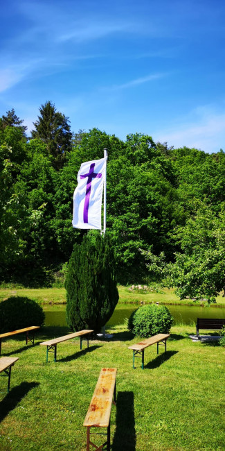 Heiligkreuz Gottesdienst im Freien