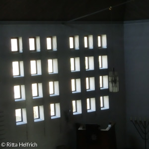 Glasbaustein-Fenster auf der Westseite