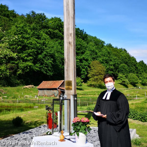 Gottesdienst im Freien.